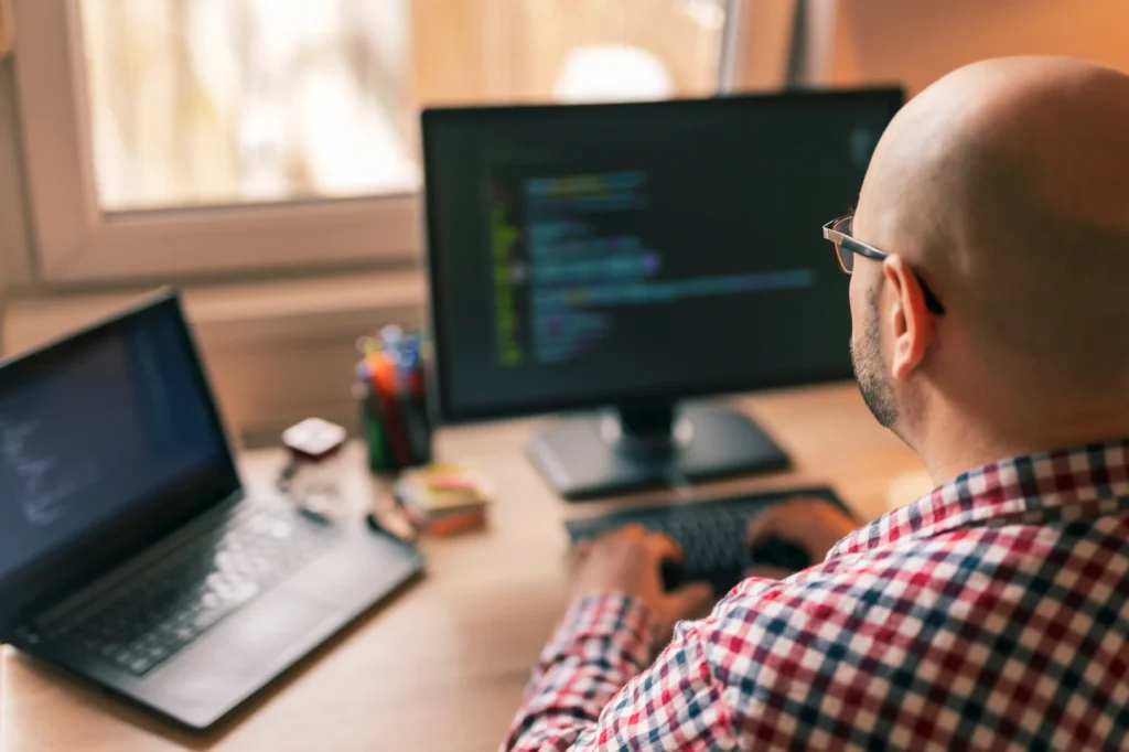 Revolução em Telecom: Como a Zup reduziu o ciclo de desenvolvimento em 97% utilizando o Claude Code (CLI) e Agentes de IA
